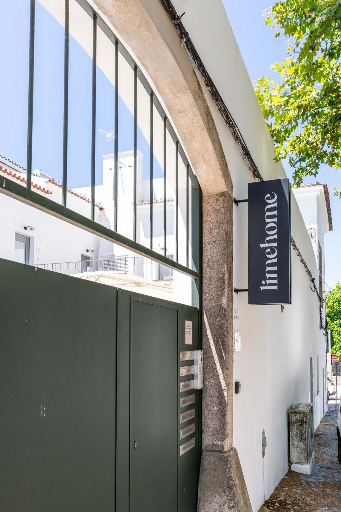 Limehome Evora Largo Dos Penedos Exterior foto