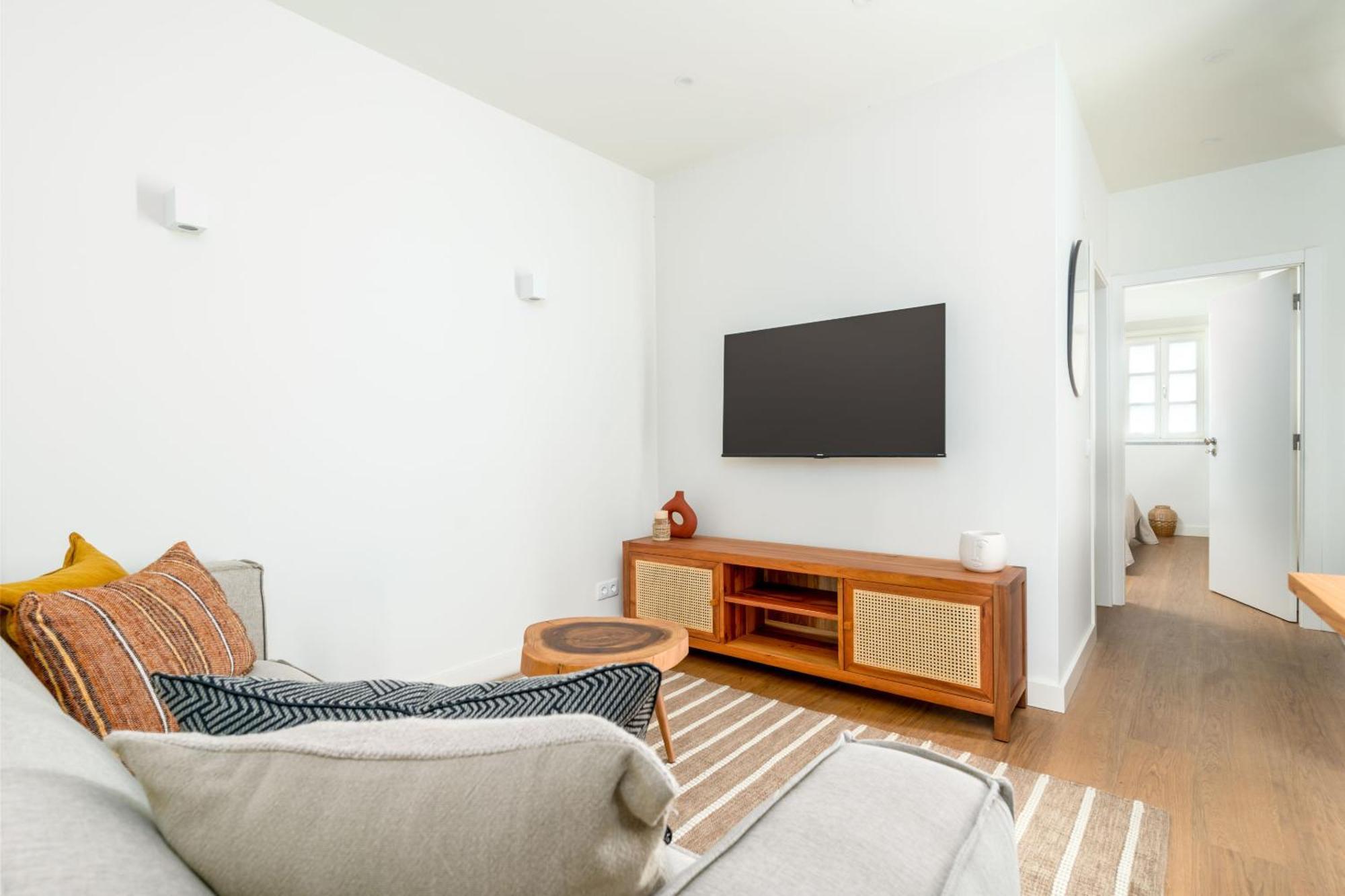 Limehome Evora Largo Dos Penedos Habitación foto
